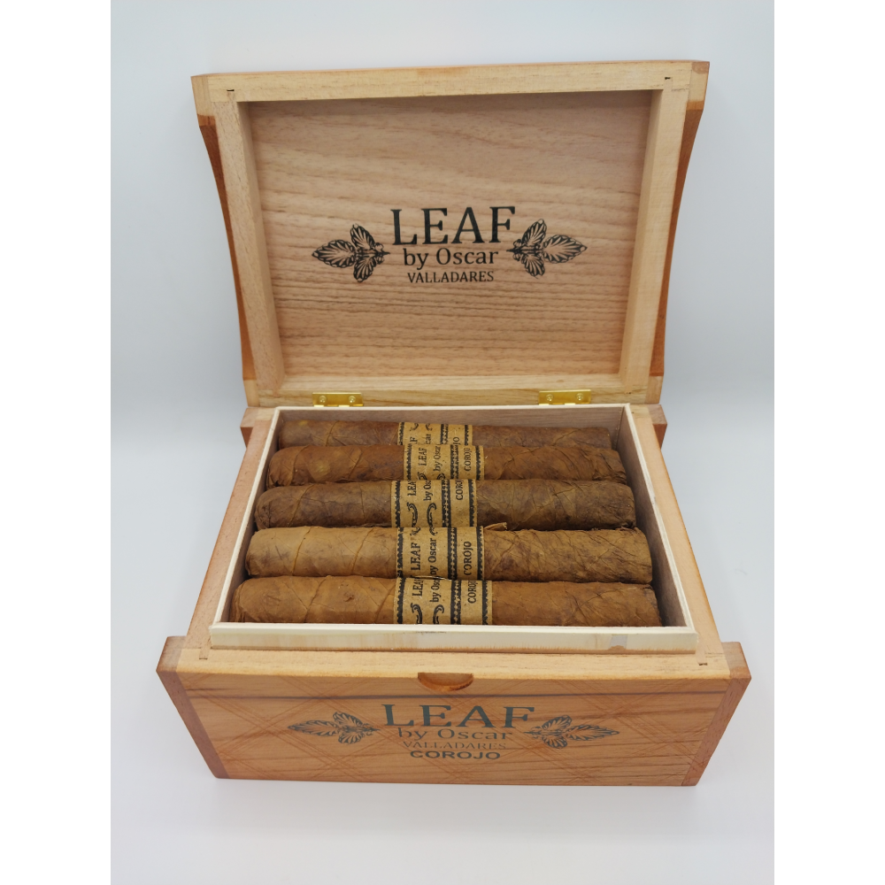 Oscar Valladares - Leaf by Oscar Corojo Toro