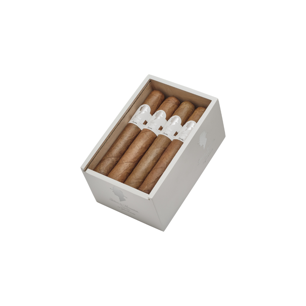 100127-Gilbert-de-Montsalvat-Signature-Gran-Robusto-12_1800x1800_Kisteoffenseitlich.png