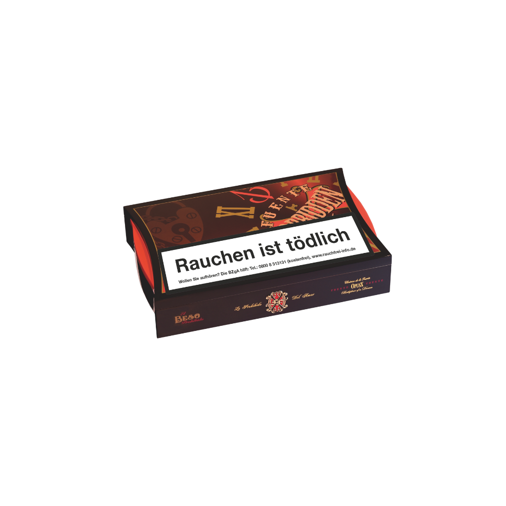 FuenteFuenteOpusXForbiddenX13ElBesoProhibido_DoubleRobusto_Kistegeschlossen_mitWH.png