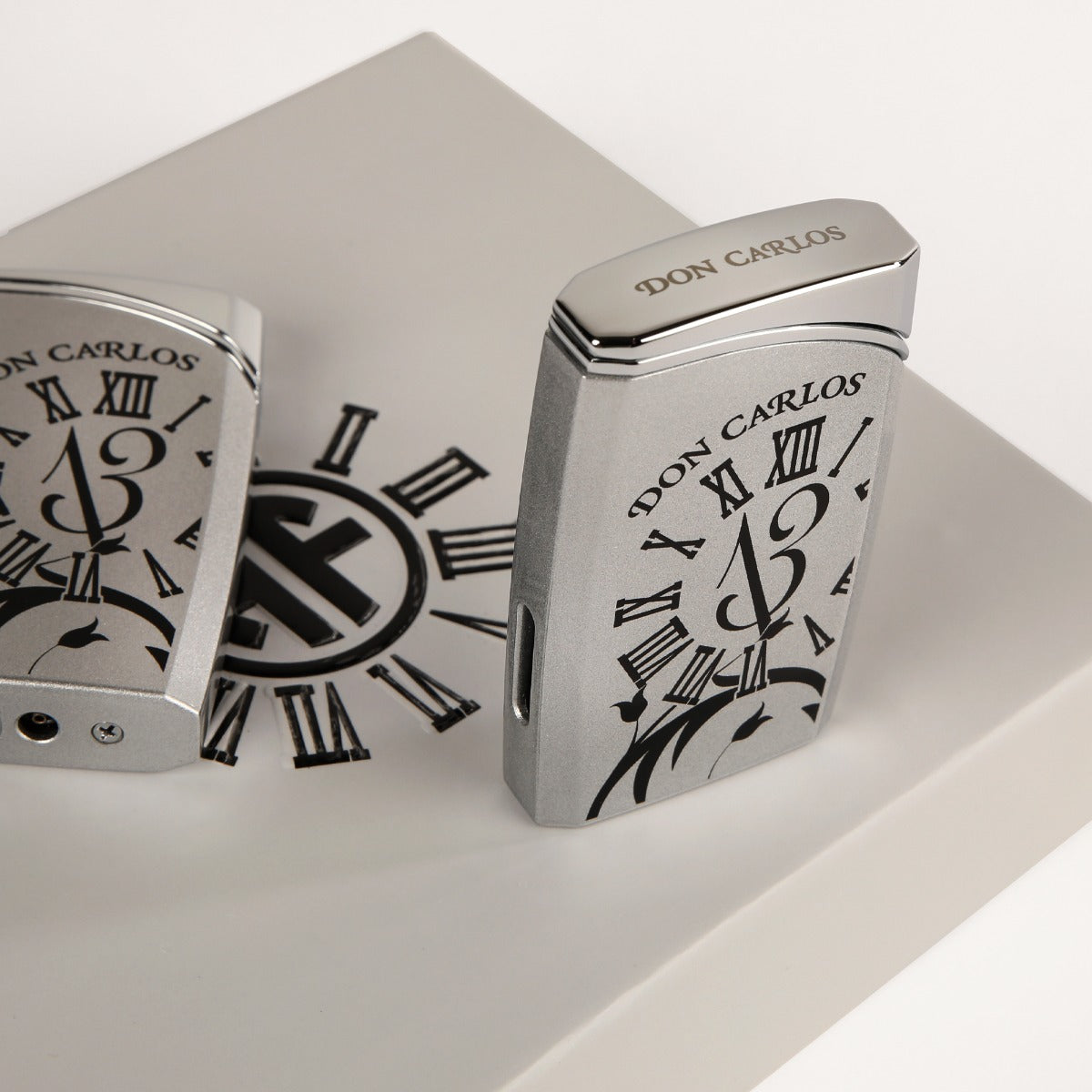 Fuente The OpusX Society OXS MI j30 Feuerzeug - Don Carlos