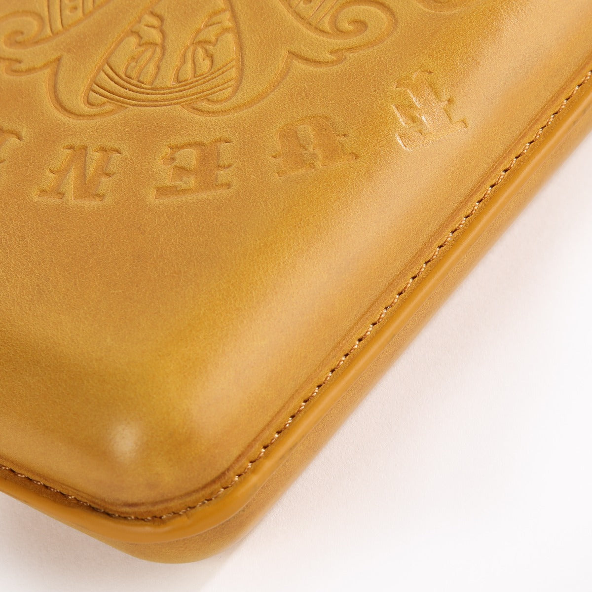 Fuente The OpusX Society OXS Spanischer Nabouk Leder Zigarrenetui El Camel Gelb