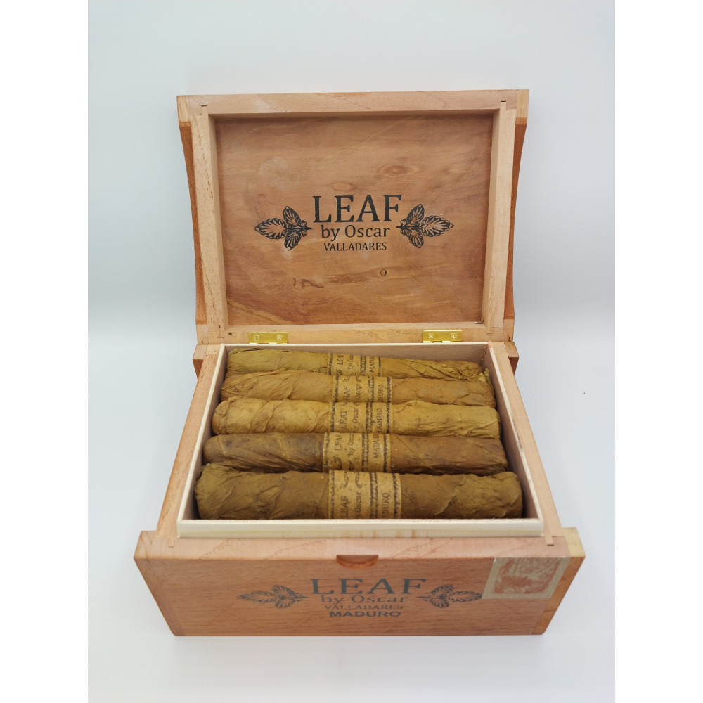 oscar_leaf_mad_toro_box.png